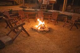 Pioneer luxury glamping wagon by the Ocoee - Image 3