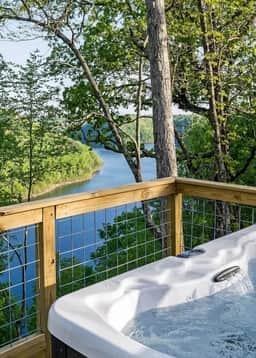 Luxury Twin Falls Dome at Center Hill Lake - Image 5