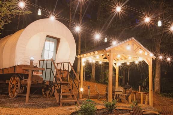 Caney Creek Luxury Glamping Wagon Riverside Resort - Image 5